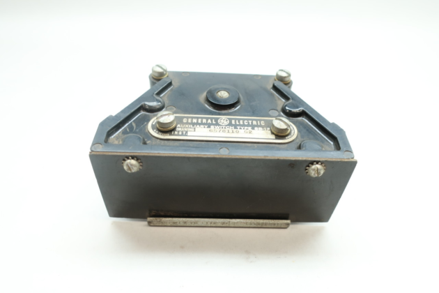 GE Fanuc IC693CPU374 Industrial Control System Module - Image 2